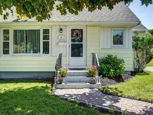 6 Piers Avenue, Halifax, NS 