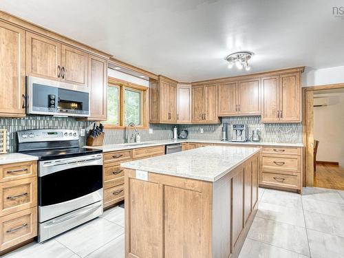 9 Nighthawk Lane, Bedford, NS 