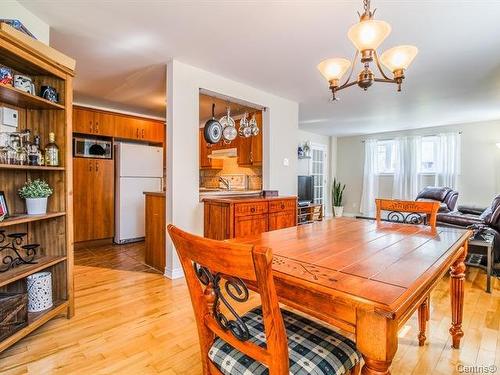 Salle à manger - 101-2546 Rue Arpin, Brossard, QC - Indoor Photo Showing Dining Room