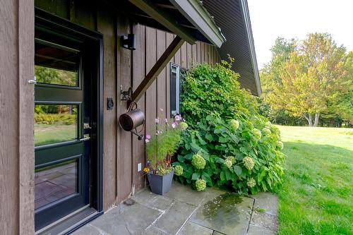 Exterior entrance - 2256 Ch. Scenic, Sutton, QC - 