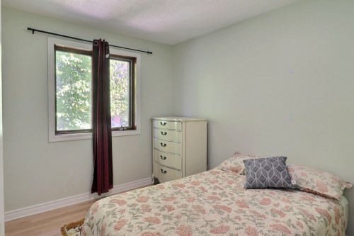 Chambre à coucher - 75 Av. Des Camélias, Gatineau (Aylmer), QC - Indoor Photo Showing Bedroom