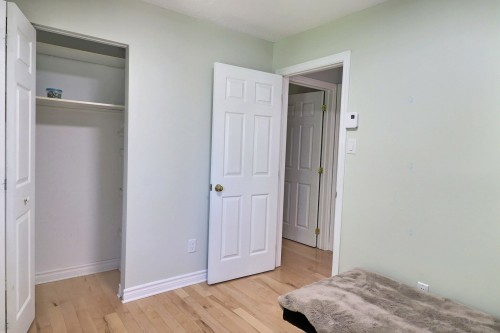 Chambre à coucher - 75 Av. Des Camélias, Gatineau (Aylmer), QC - Indoor Photo Showing Bedroom