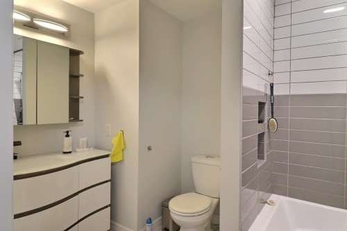 Salle de bains - 75 Av. Des Camélias, Gatineau (Aylmer), QC - Indoor Photo Showing Bathroom