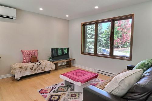 Living room - 75 Av. Des Camélias, Gatineau (Aylmer), QC - Indoor Photo Showing Living Room