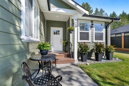 129 Edgewood Dr, Lake Cowichan, BC 