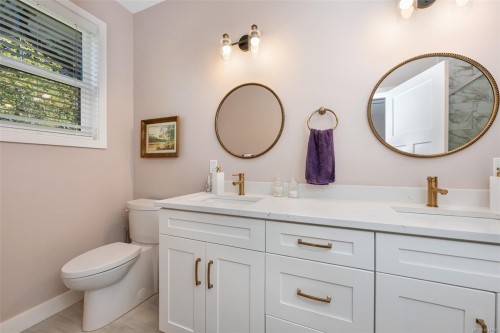 129 Edgewood Dr, Lake Cowichan, BC 