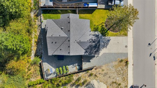 129 Edgewood Dr, Lake Cowichan, BC 