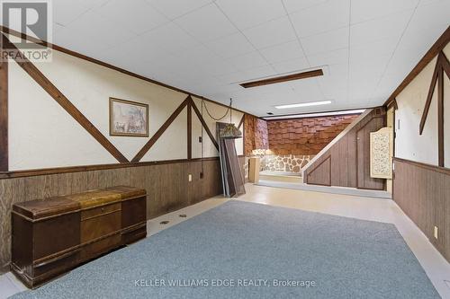 33 Goldfinch Road, Hamilton, ON - Indoor Photo Showing Other Room