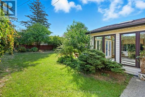 33 Goldfinch Road, Hamilton, ON - Outdoor