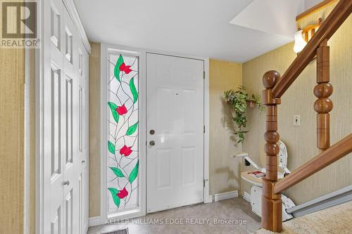 33 Goldfinch Road, Hamilton, ON - Indoor Photo Showing Other Room