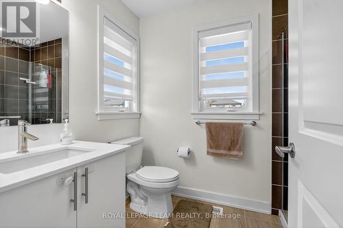 337 Ibanez Walk, Ottawa, ON - Indoor Photo Showing Bathroom