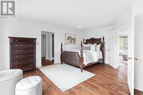 27 Cedar Crescent, Kawartha Lakes (Manvers), ON - Indoor Photo Showing Bedroom