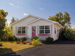 19 Deep River Drive  Charlottetown, PE C1C 1S3