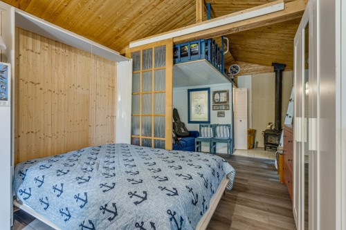 Chambre à coucher - 134 2E Avenue Belleville, Sainte-Mélanie, QC - Indoor Photo Showing Bedroom