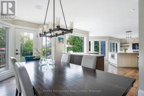 159 Indian Circle, Blue Mountains, ON - Indoor Photo Showing Dining Room