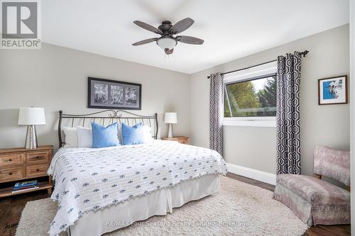 159 Indian Circle, Blue Mountains, ON - Indoor Photo Showing Bedroom