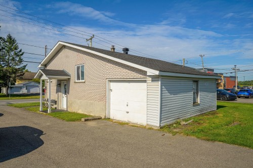Garage - 626 Mtée Masson, Sainte-Sophie, QC - Outdoor