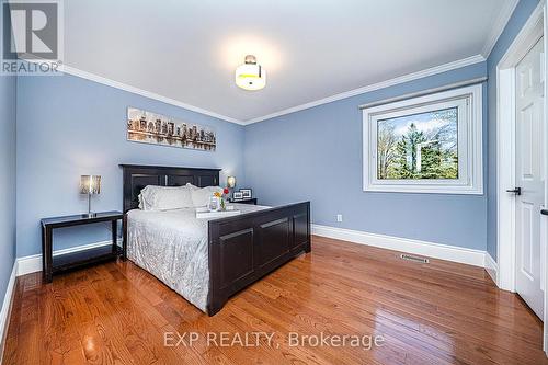 7 Valley Trail, East Gwillimbury, ON - Indoor Photo Showing Bedroom