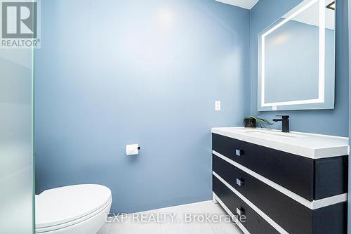 7 Valley Trail, East Gwillimbury, ON - Indoor Photo Showing Bathroom