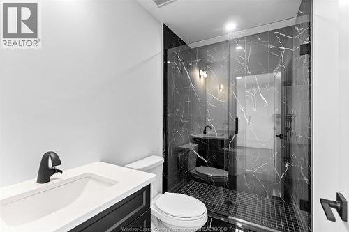 3654 Sutton Avenue, Windsor, ON - Indoor Photo Showing Bathroom