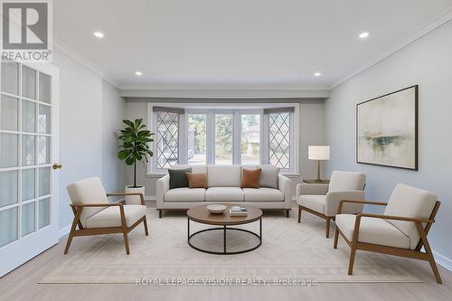 27 Westcroft Drive, Toronto, ON - Indoor Photo Showing Living Room