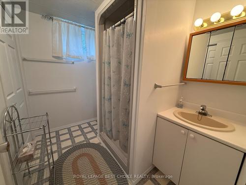 429 Mc Kelvie Street, Temiskaming Shores (New Liskeard), ON - Indoor Photo Showing Bathroom