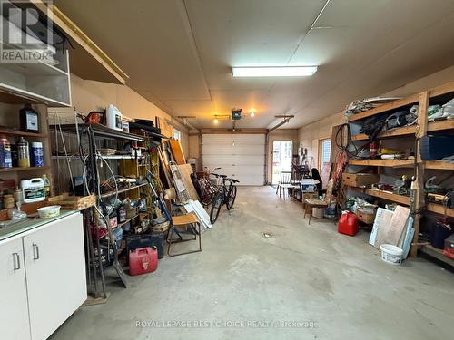 429 Mc Kelvie Street, Temiskaming Shores (New Liskeard), ON - Indoor Photo Showing Garage