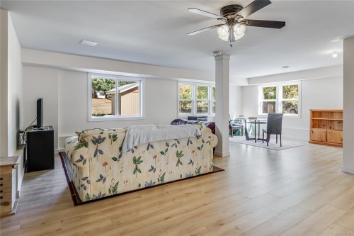 4754 Headquarters Rd, Courtenay, BC 