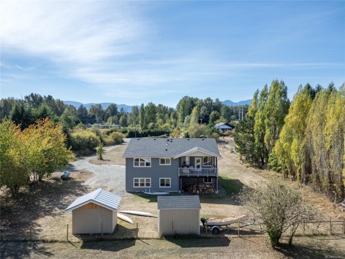4754 Headquarters Rd, Courtenay, BC 