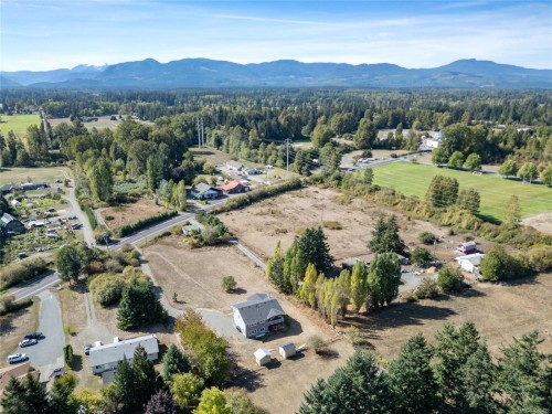 4754 Headquarters Rd, Courtenay, BC 