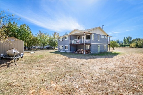 4754 Headquarters Rd, Courtenay, BC 