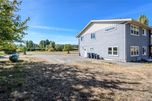 4754 Headquarters Rd, Courtenay, BC 