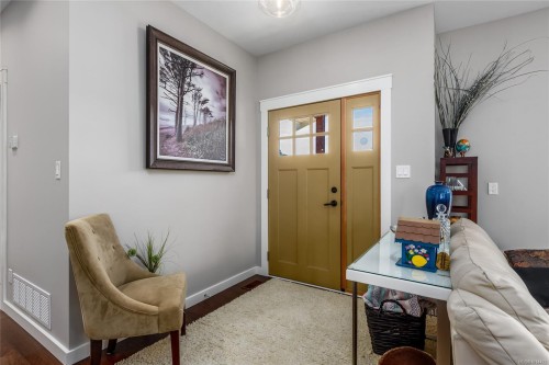 4754 Headquarters Rd, Courtenay, BC 