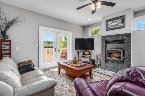 4754 Headquarters Rd, Courtenay, BC 