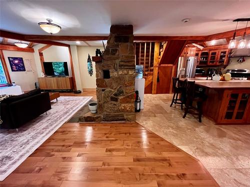 785 Beech Road, Nakusp, BC - Indoor Photo Showing Other Room