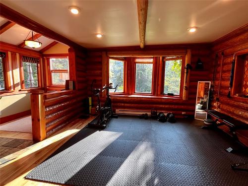 785 Beech Road, Nakusp, BC - Indoor