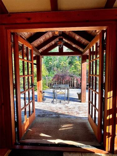 785 Beech Road, Nakusp, BC - 