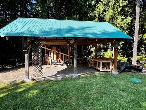 785 Beech Road, Nakusp, BC - Outdoor