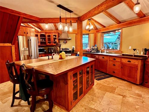 785 Beech Road, Nakusp, BC - Indoor Photo Showing Kitchen With Double Sink