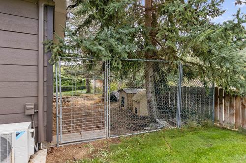 602 Johnson Crescent, Oliver, BC - Outdoor