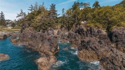 858 Barclay Pl  Ucluelet, BC V0R 3A0