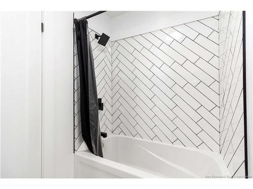 48 Eighth St, Moncton, NB 