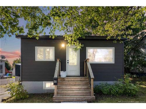 48 Eighth ST  Moncton, NB E1E 3E9