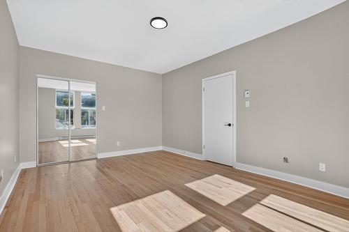 Primary bedroom - 5025 Av. Du Parc, Montréal (Le Plateau-Mont-Royal), QC - Indoor Photo Showing Other Room