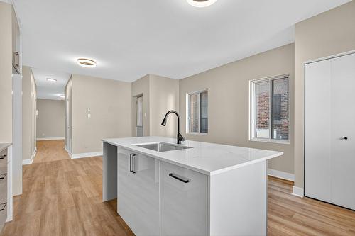 Kitchen - 5025 Av. Du Parc, Montréal (Le Plateau-Mont-Royal), QC - Indoor Photo Showing Kitchen