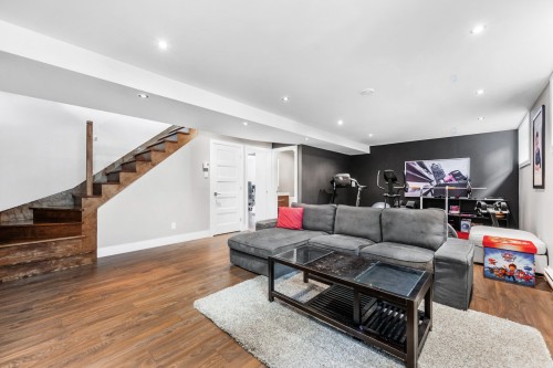 Salle familiale - 3901 Rue Dugué, Longueuil (Saint-Hubert), QC - Indoor Photo Showing Living Room