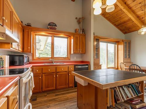 40 Country Lane, Lower West Pubnico, NS 