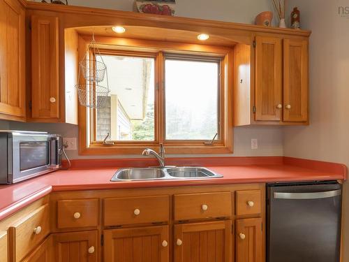 40 Country Lane, Lower West Pubnico, NS 