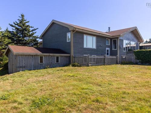 40 Country Lane, Lower West Pubnico, NS 