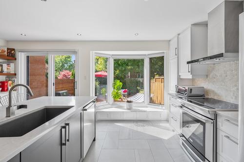 Cuisine - 775Z Rue De Namur, Saint-Lambert, QC 